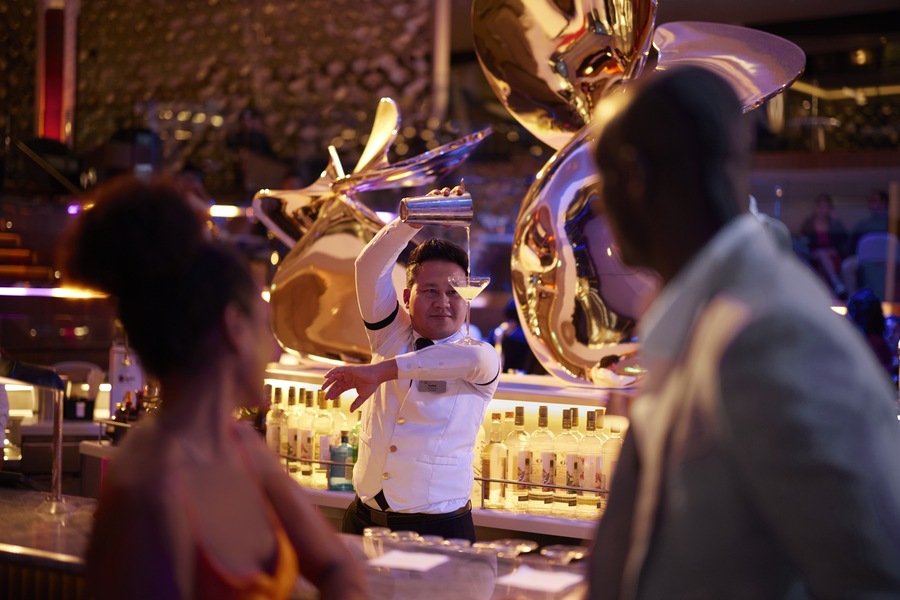 Celebrity Cruises, Celebrity Ascent, Martini Bar 1 ©CEL.jpg